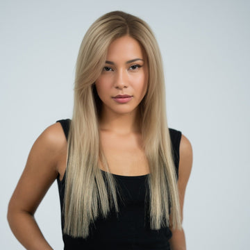 Ariana: Ίσια Ξανθιά Περούκα με Μπαλαγιάζ και Ανταύγειες