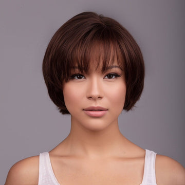 Ira: Κοντή Καρέ Φυσική Περούκα σε Καστανό που Κοκκινίζει