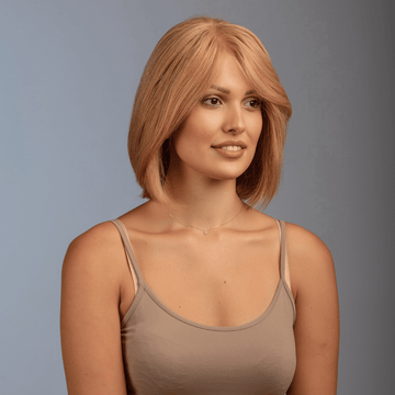 Dafni: Ξανθιά Καρέ Φυσική Περούκα με Χρυσούς τόνους και Κουρτίνες