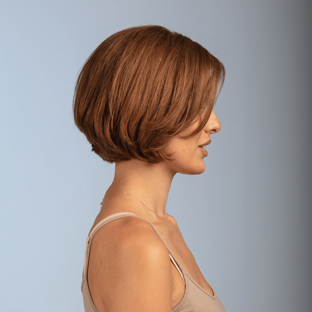 Tatiana: Φυσική Περούκα Κοντό Καρέ  - Ανοικτό Καστανό με Μελί MACO HAIR SYSTEMS